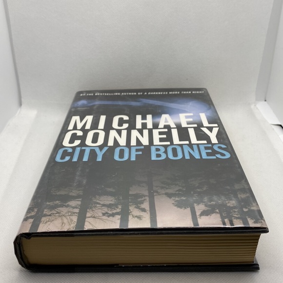 Michael Connelly City of Bones Hardcover First Edition with Dust Jacket 2002 - Picture 10 of 14